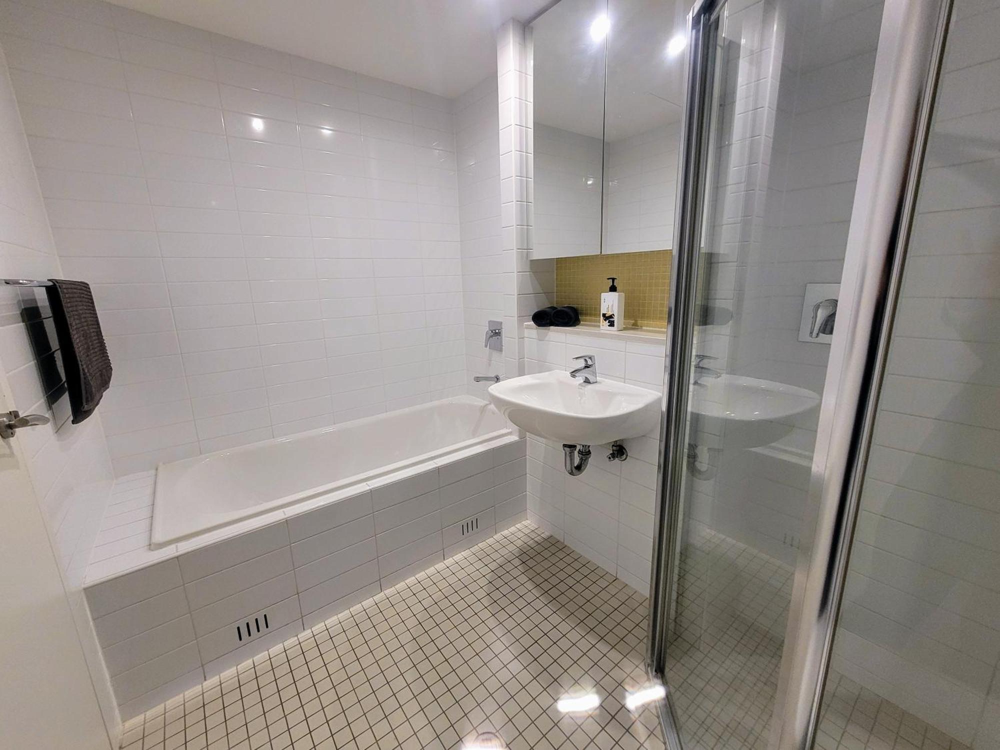 Appartamento Cityviews @ Glenelg * Pool/Beach * Free Parking * Esterno foto